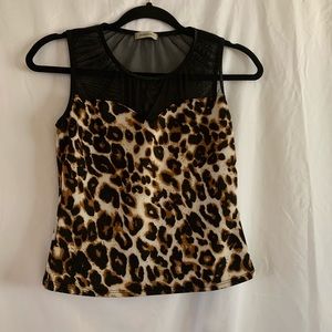 AMBIANCE LEOPARD PRINT CROP TOP